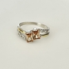 Anillo en Plata y Oro, Cubic baguette ámbar y zirconias