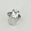 Anillo en Plata con Cubic rectangular blanco