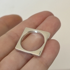 Anillo cuadrado en Plata Lisa en internet