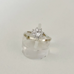 Anillo flor en Plata con Cubic en internet