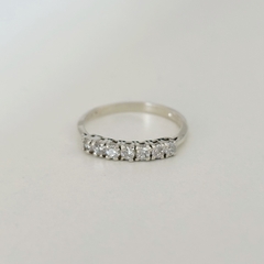 Anillo medio sinfin en Plata con Cubic - comprar online