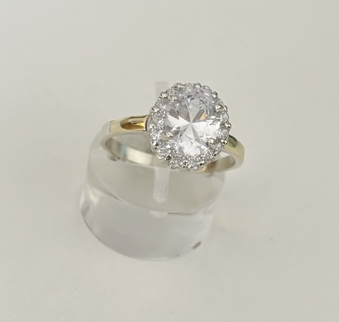 Anillo tipo Lady Di en Plata y Oro con Cubic Blanco, zirconias