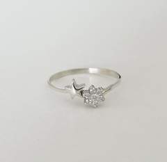 Anillo en Plata estrella y flor con cubic