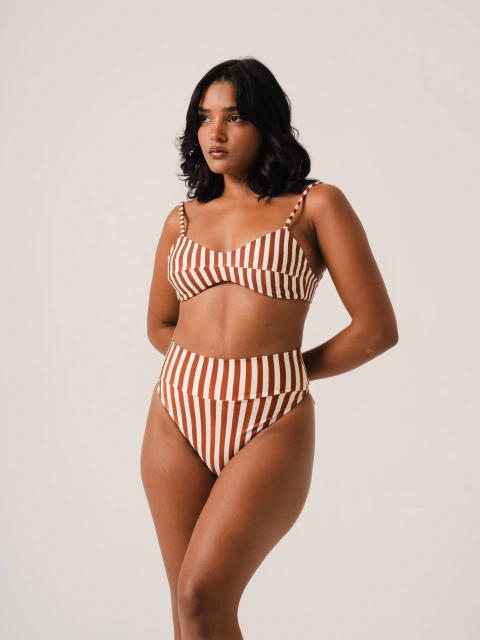 hotpant flora listrada