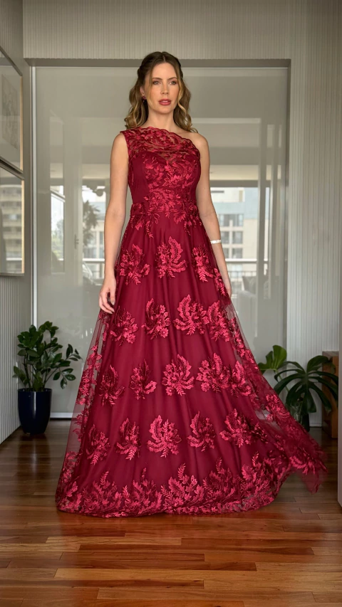 Vestido Longo de Festa Agata Marsala Elegante em Tule Bordado Evasê de Um Ombro Só - comprar online