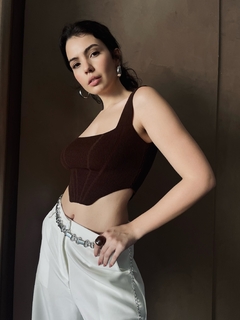 Top Corset Mia na internet