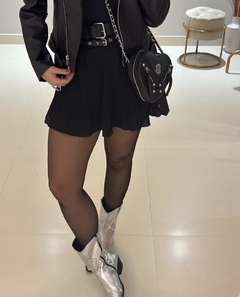 Short Saia Mel na internet