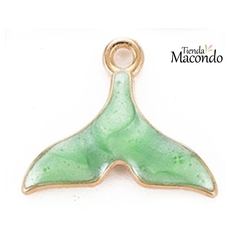 COLA BALLENA ESMALTADA VERDE (1 UNIDAD)