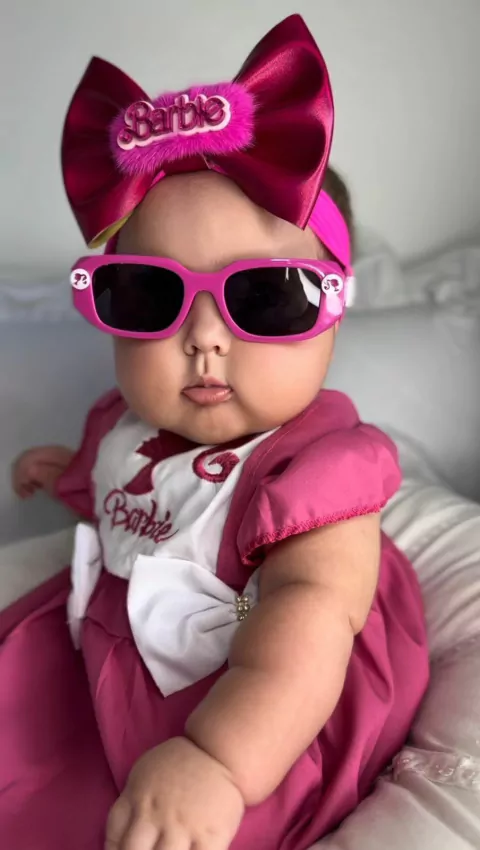 Laço em pé Barbie pink