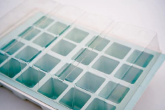 Bandeja propagadora de cultivos con tapa x 24 celdas ó 27 celdas - comprar online