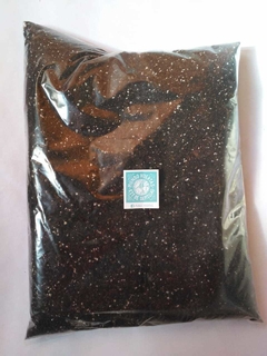 Combo Primavera: 25 sobres de semillas + 2 bandejas de germinación + 1 sustrato profesional + Jabón Potásico + Humus + Enraizante - tienda online