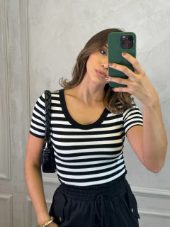 BLUSA LISTRADA BASIC MELISA