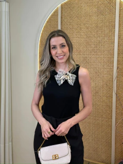 BLUSA DETALHE LAÇO ELIANE