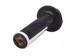 PUÑOS ODI EMIG 2.0 V2 LOCK-ON GRIP BLANCO/NEGRO - comprar online