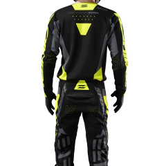 CONJUNTO REFLEX NEGRO RADIKAL en internet