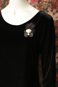 Broche vintage mulher - Antonieta Brechó