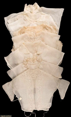 Plastron(peitoral) francês sec. XIX - Antonieta Brechó