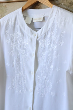 Camisa anos 80 bordada M