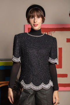 Blusa vintage de seda bordada P/M - comprar online