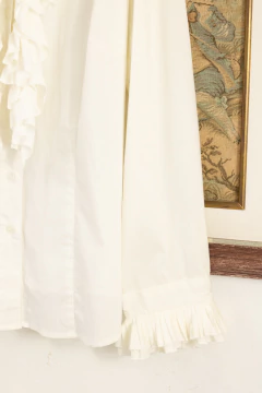 Camisa babado M na internet