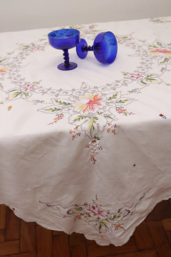 Toalha portuguesa de linho bordada