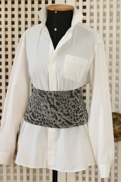 Cinto anos 80 de couro