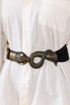 Cinto anos 80 de couro