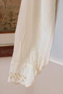 Blusa vintage bordada P na internet