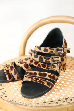 Sandália Farm de couro 37