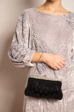 Bolsa vintage bordada na internet