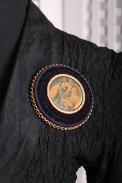 Broche camafeu veludo