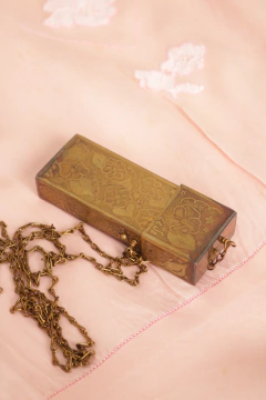 Colar/porta isqueiro antigo - loja online