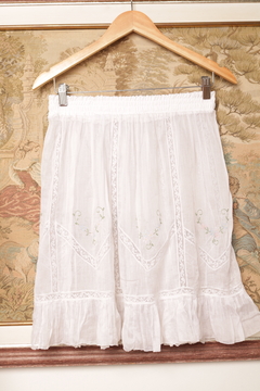 Saia anos 60 bordada P/M - comprar online