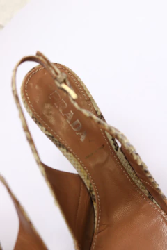 Scarpin PRADA 35/36 - comprar online