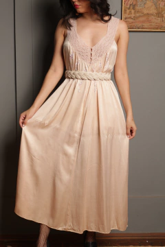 Conjunto vintage de seda M/G na internet