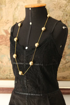 Colar vintage de metal dourado