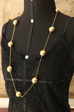 Colar vintage de metal dourado - comprar online