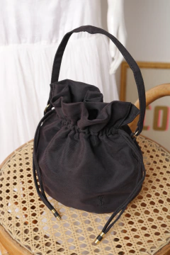 Bolsinha saco LV na internet