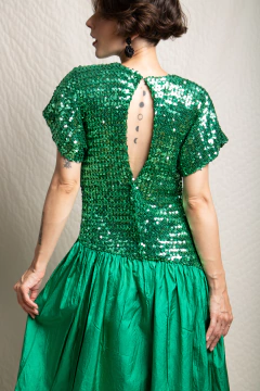 Vestido anos 80 brilho e seda P/M na internet