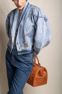 Jaqueta jeans anos 80 P/M na internet