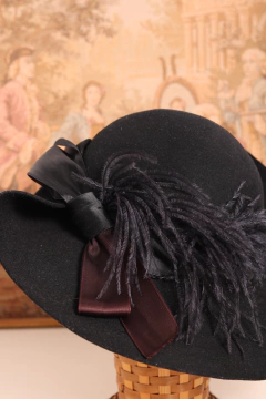 Chapéu vintage luxo na internet