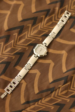 Relógio vintage na internet