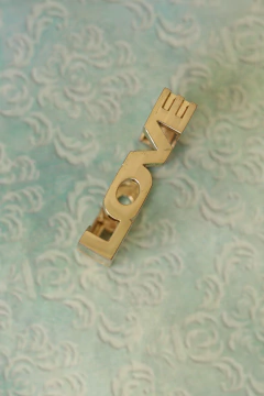 Bracelete Love na internet