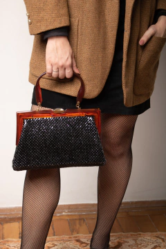 Bolsa vintage anos 60/70 na internet