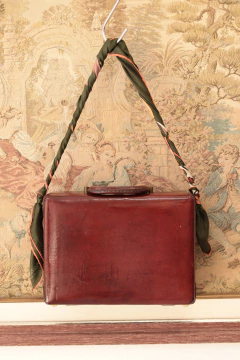 Maleta anos 70 de couro - comprar online