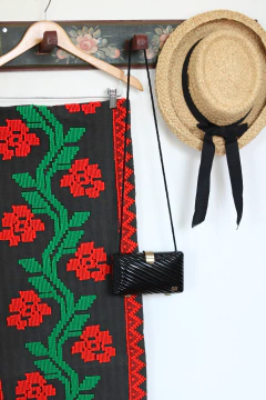 Tapeçaria/trilho vintage bordado na internet