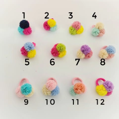 (Parzinho) Mini Xuninha com pompons coloridos - comprar online