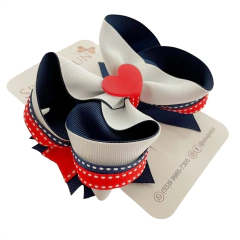 Laço Boutique com coração e detalhe pespontado (Unidade) na internet