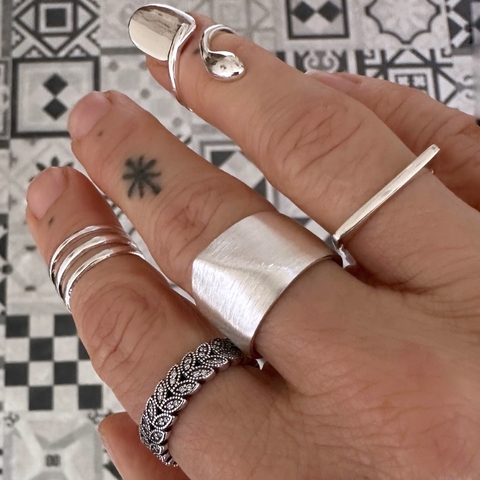 Anillo macizo plata 925 satinada