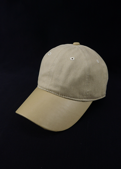 GORRA DE GABARDINA Y ECO CUERO